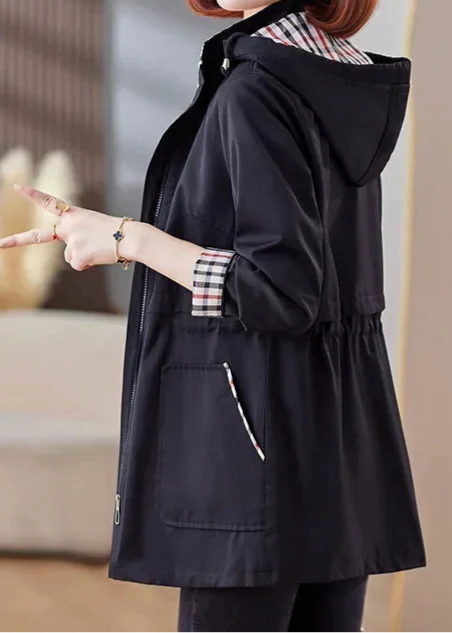 Renée | Crisp Day Confidence