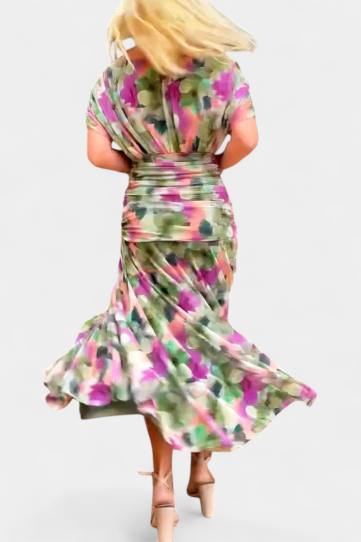 Victoria | Elegant Dress With V-Neckline