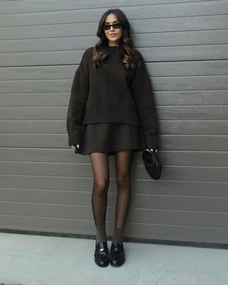 Léa | Soft Confidence, Minimal Motion