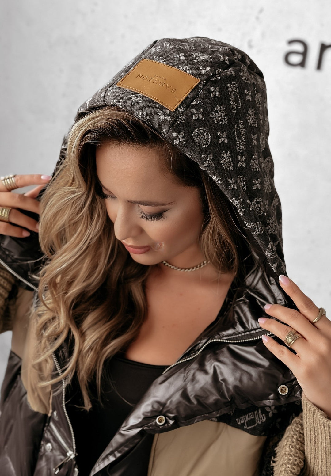 Soraya | Graphic Warmth Authority